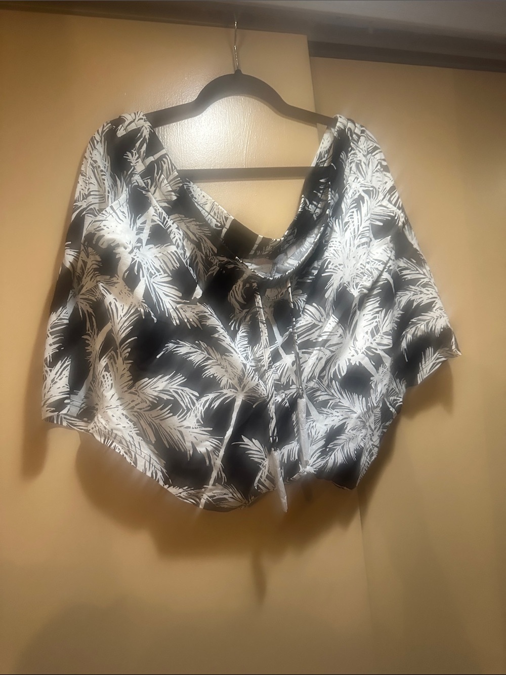 Black & White Palm-Print Shorts with Drawstring